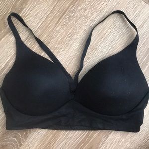 Victoria’s Secret Lightly lined plunge bra